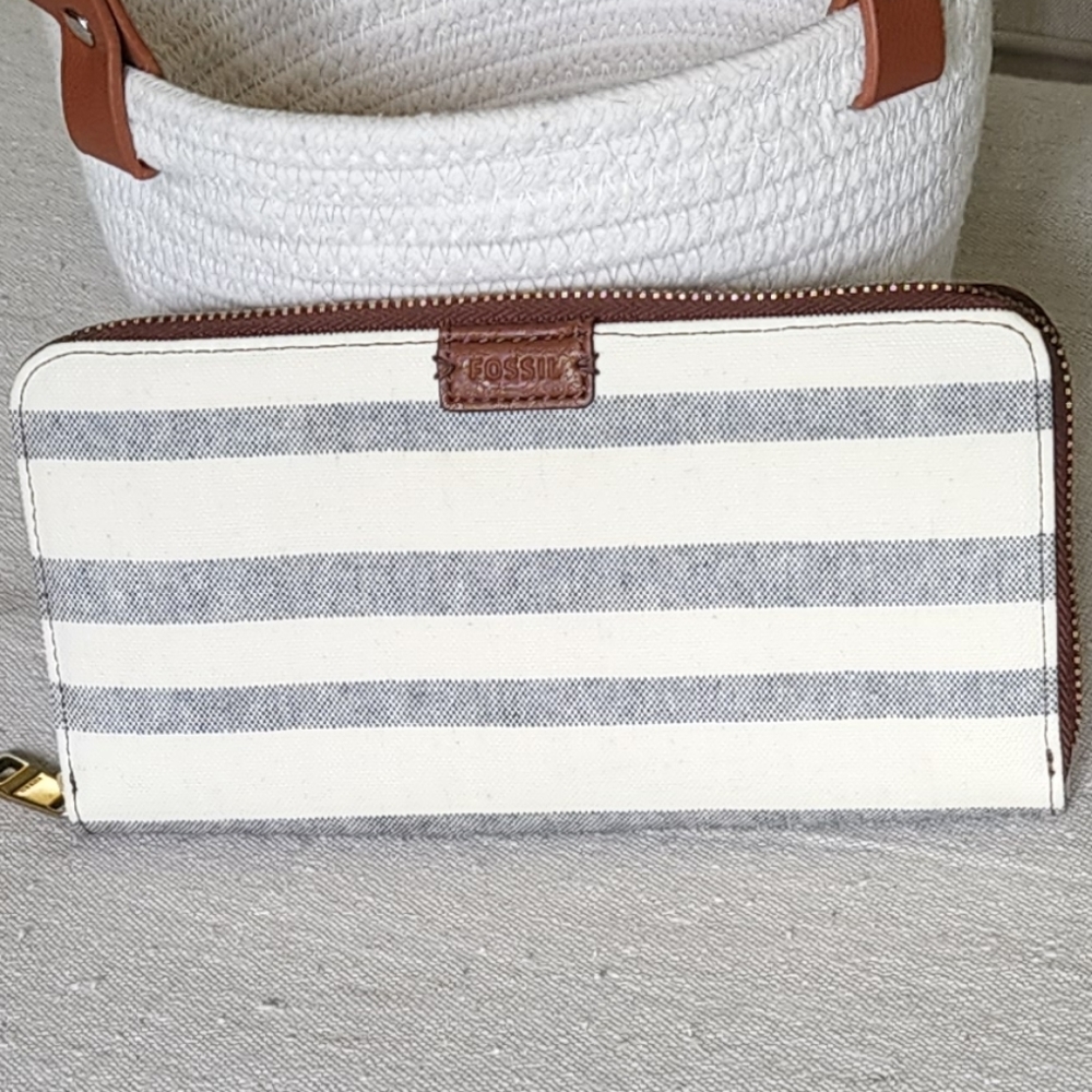 Fossil Wallet Emma Zip EUC